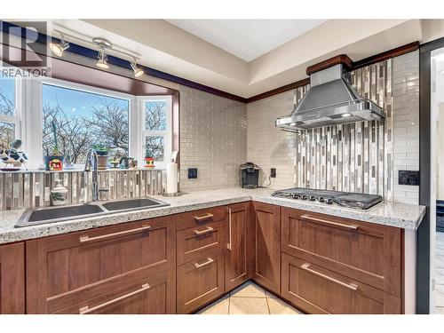 10112 Beavis Place, Summerland, BC - Indoor Photo Showing Kitchen With Double Sink