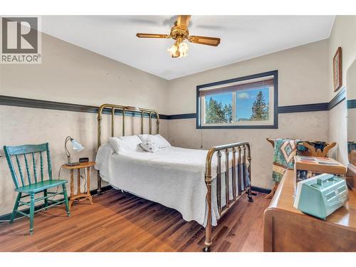 10112 Beavis Place, Summerland, BC - Indoor Photo Showing Bedroom