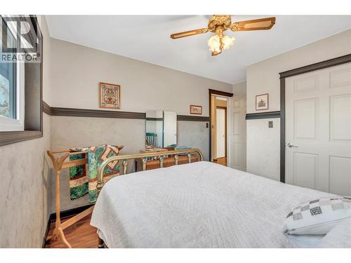 10112 Beavis Place, Summerland, BC - Indoor Photo Showing Bedroom