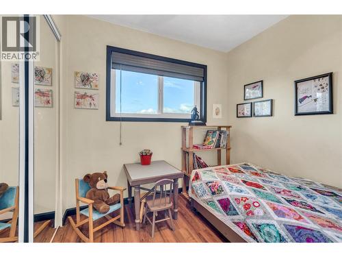 10112 Beavis Place, Summerland, BC - Indoor Photo Showing Bedroom