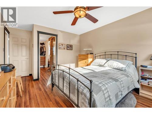 10112 Beavis Place, Summerland, BC - Indoor Photo Showing Bedroom