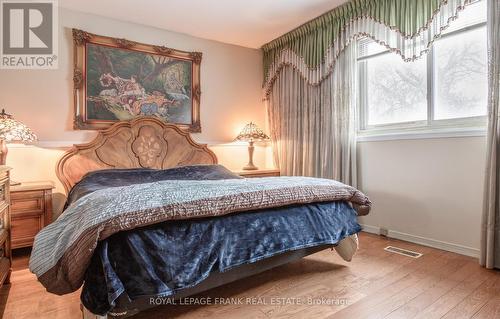 1273 Belair Crescent, Oshawa (Eastdale), ON - Indoor Photo Showing Bedroom
