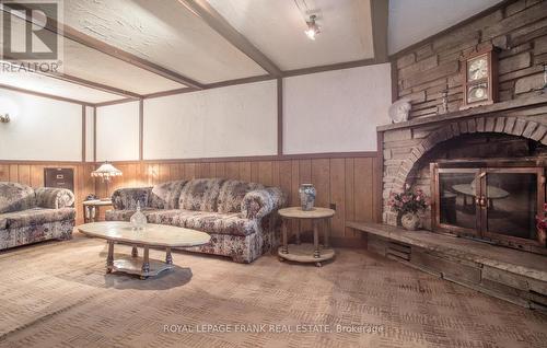 1273 Belair Crescent, Oshawa (Eastdale), ON - Indoor Photo Showing Living Room With Fireplace