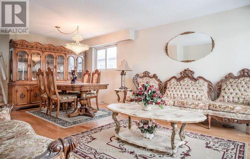 1273 Belair Crescent, Oshawa (Eastdale), ON - Indoor Photo Showing Living Room