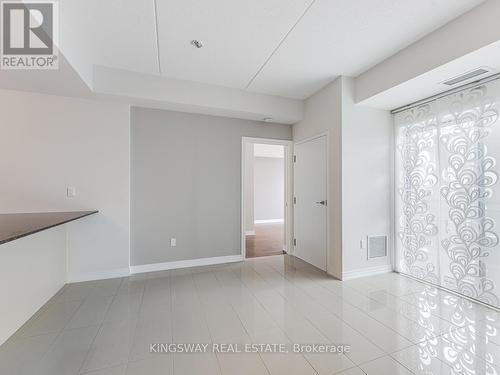 401 - 1421 Costigan Road, Milton, ON - Indoor Photo Showing Other Room