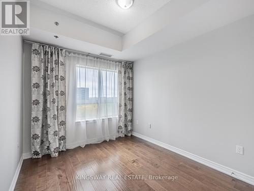 401 - 1421 Costigan Road, Milton, ON - Indoor Photo Showing Other Room
