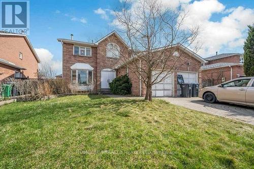 8 STRANGWAY COURT  Brampton, ON L6Z 4L4
