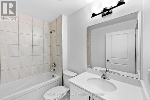 202 - 461 Green Road, Hamilton, ON - Indoor Photo Showing Bathroom