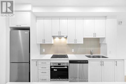 202 - 461 Green Road, Hamilton, ON - Indoor Photo Showing Kitchen With Double Sink With Upgraded Kitchen