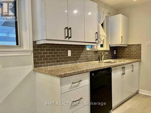 35 Drysdale Crescent, Toronto, ON - Indoor Photo Showing Kitchen