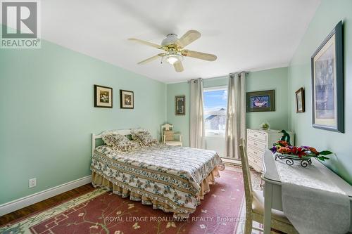 10 Cliffside Crescent, Brockville, ON - Indoor Photo Showing Bedroom