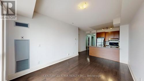 311D - 57 Upper Duke Crescent, Markham, ON - Indoor Photo Showing Kitchen
