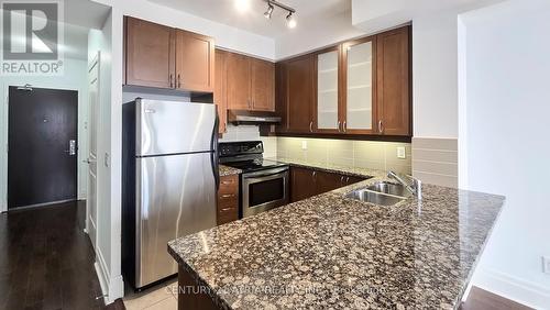 311D - 57 Upper Duke Crescent, Markham, ON - Indoor Photo Showing Kitchen With Stainless Steel Kitchen With Double Sink