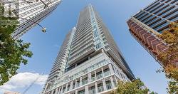 3015 - 195 REDPATH AVENUE  Toronto, ON M9P 0E4