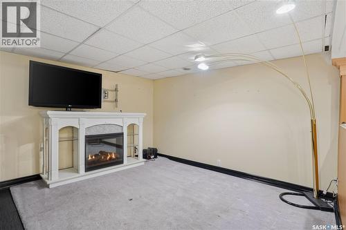 409 Argyle Street N, Regina, SK - Indoor With Fireplace