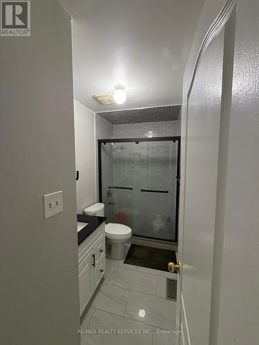 59 Larkspur Road E, Brampton, ON - Indoor Photo Showing Bathroom