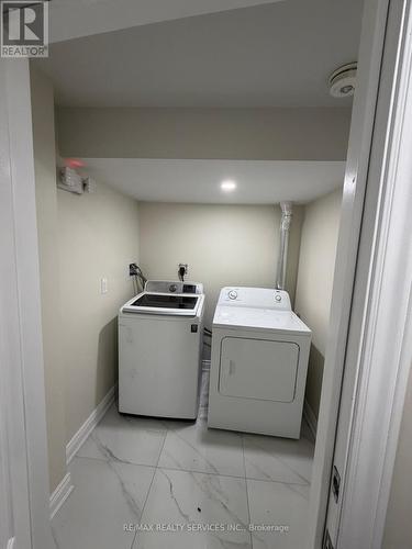 59 Larkspur Road E, Brampton, ON - Indoor Photo Showing Laundry Room