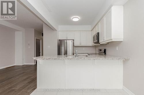 138 Flagg Avenue, Brant, ON - Indoor Photo Showing Kitchen With Upgraded Kitchen