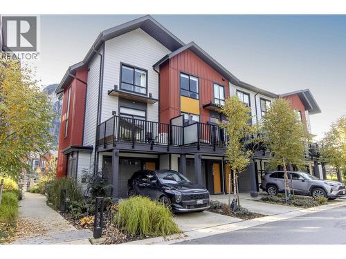 38070 HELM WAY  Squamish, BC V8B 1E6