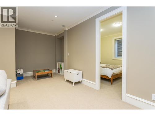 6417 Pitt Street, West Vancouver, BC - Indoor