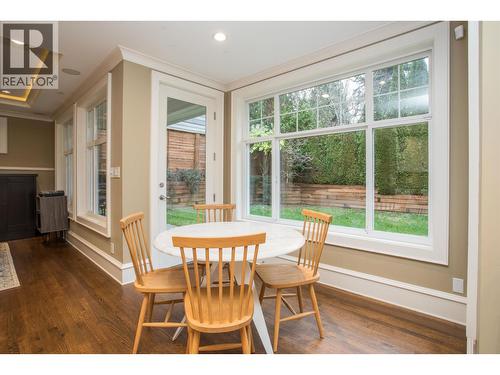 6417 Pitt Street, West Vancouver, BC - Indoor Photo Showing Dining Room
