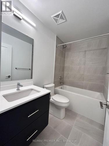317 - 5105 Hurontario Street, Mississauga, ON - Indoor Photo Showing Bathroom