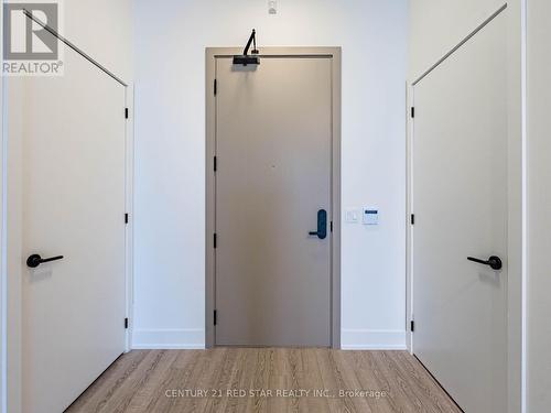 119 - 2075 King Road, King, ON - Indoor Photo Showing Other Room