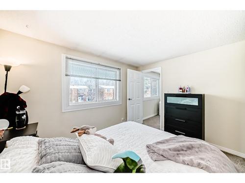 66 Ridgewood, St. Albert, AB - Indoor Photo Showing Bedroom