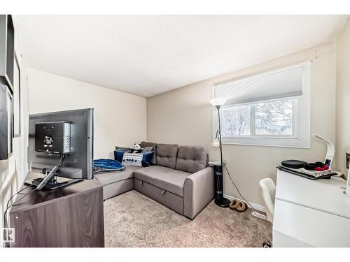 66 Ridgewood, St. Albert, AB - Indoor