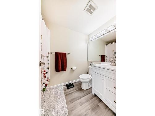 66 Ridgewood, St. Albert, AB - Indoor Photo Showing Bathroom