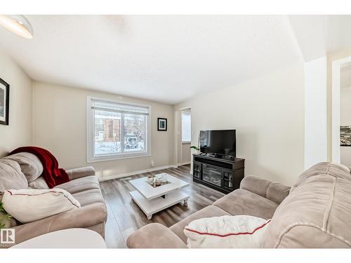 66 Ridgewood, St. Albert, AB - Indoor Photo Showing Living Room