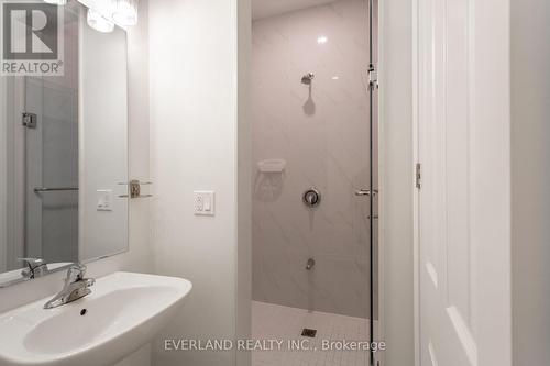 MAIN FLOOR WASHROOM WITH SHOWER - 3305 Thunderbird Promenade, Pickering, ON - Indoor Photo Showing Bathroom