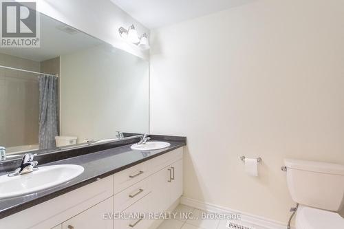 WAHROOM WITH SHOWER - 3305 Thunderbird Promenade, Pickering, ON - Indoor Photo Showing Bathroom