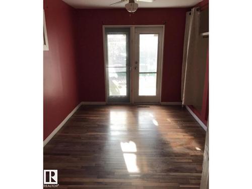 5231 46 St, Camrose, AB - Indoor Photo Showing Other Room