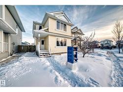 2805 25 ST NW  Edmonton, AB T6T 2A3