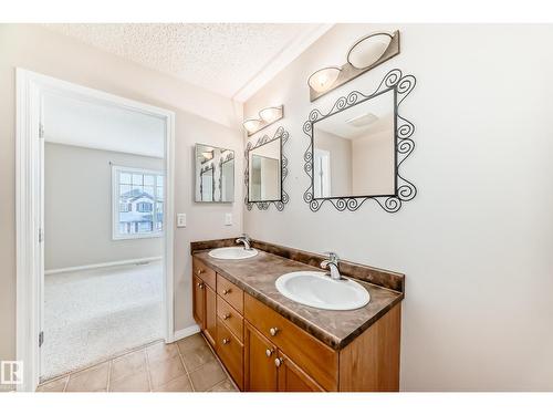 2805 25 St Nw, Edmonton, AB - Indoor Photo Showing Bathroom