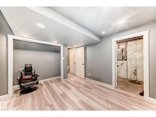 2805 25 St Nw, Edmonton, AB - Indoor Photo Showing Other Room