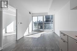 301 - 19 WESTERN BATTERY ROAD  Toronto, ON M6K 3S4
