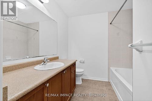 1384 Rennie Street, Oshawa, ON - Indoor Photo Showing Bathroom