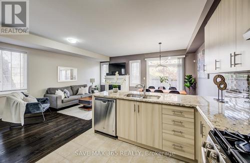 1223 Owls Head Road, Mississauga, ON - Indoor Photo Showing Kitchen
