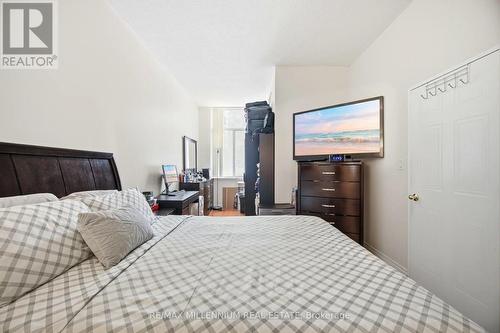 109 - 80 Alton Tower Circle, Toronto, ON - Indoor Photo Showing Bedroom