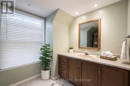 1 Bennett Street, Ottawa, ON - Indoor Photo Showing Bathroom