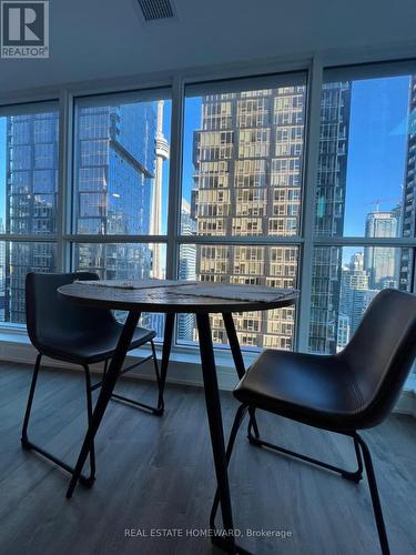 2903 - 327 King Street W, Toronto, ON - Indoor