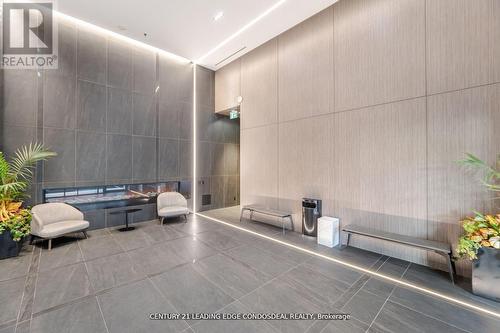 2012 - 181 Dundas Street E, Toronto, ON - Indoor Photo Showing Bathroom