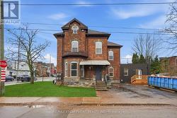 2 - 231 PARK STREET N  Hamilton, ON L8L 1L9
