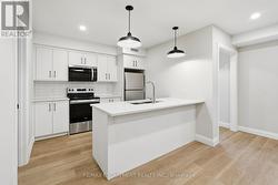 2 - 231 PARK STREET N  Hamilton, ON L8L 1L9