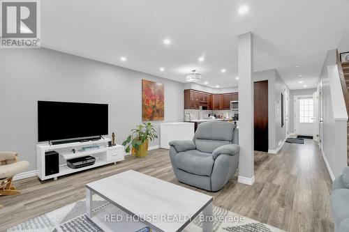 E30 - 110 Activa Avenue, Kitchener, ON - Indoor Photo Showing Living Room