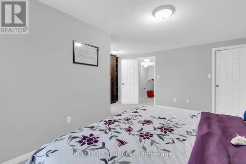 E30 - 110 Activa Avenue, Kitchener, ON - Indoor Photo Showing Bedroom