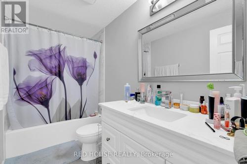 E30 - 110 Activa Avenue, Kitchener, ON - Indoor Photo Showing Bathroom