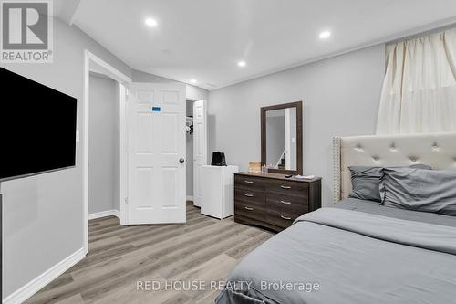 E30 - 110 Activa Avenue, Kitchener, ON - Indoor Photo Showing Bedroom